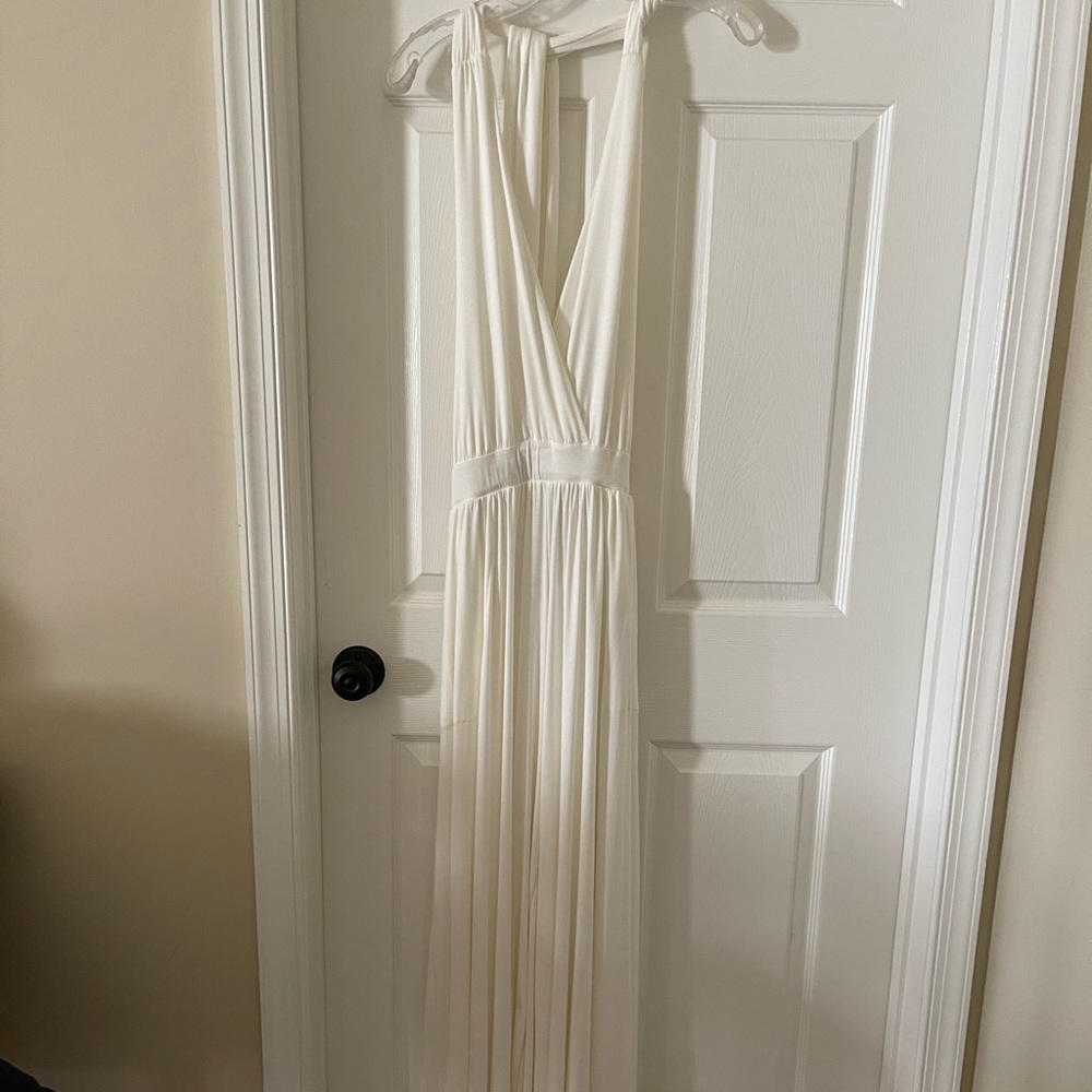 Free People jumper. Cream. Never worn. M